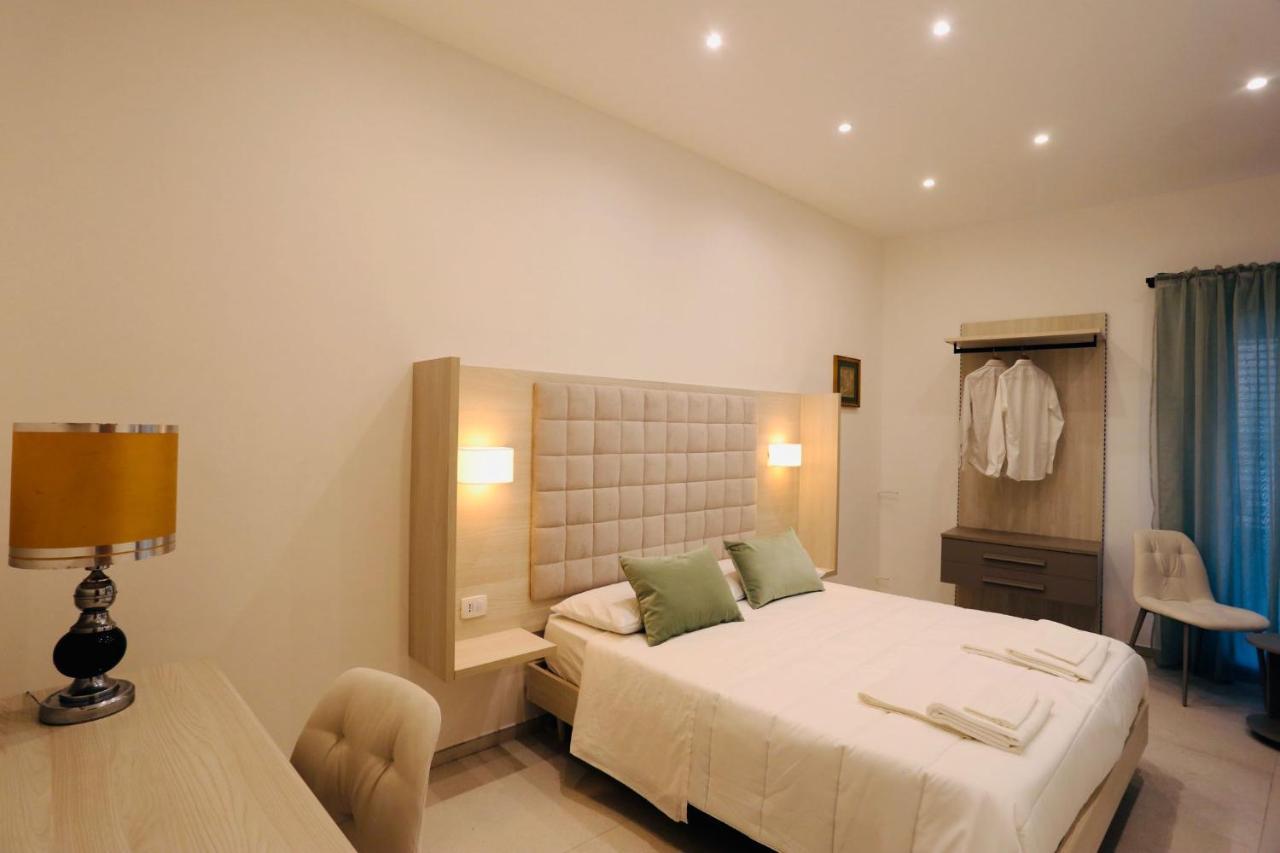 Guest House Colonna Palermo Exterior photo